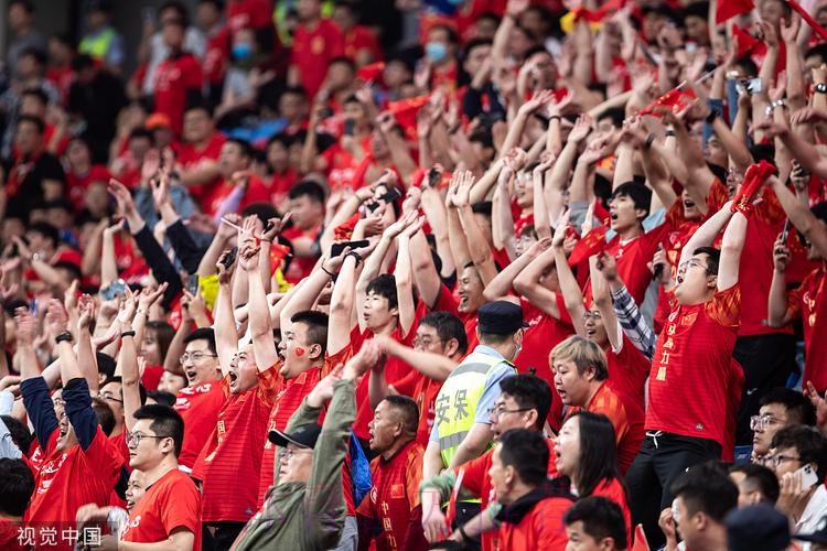 中国男足友谊赛2:0巴勒斯坦队 蒋光太国家队首球 中国男足友谊赛2:0巴勒斯坦队 蒋光太国家队首球